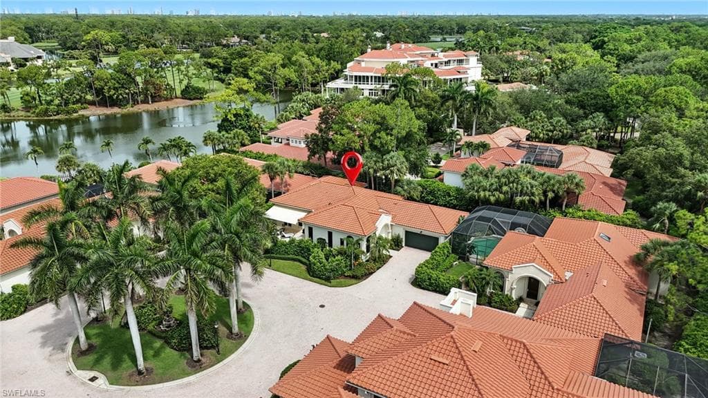 2547 Avila Ln, Naples, FL 34105-5