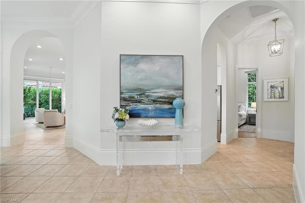 2547 Avila Ln, Naples, FL 34105-7