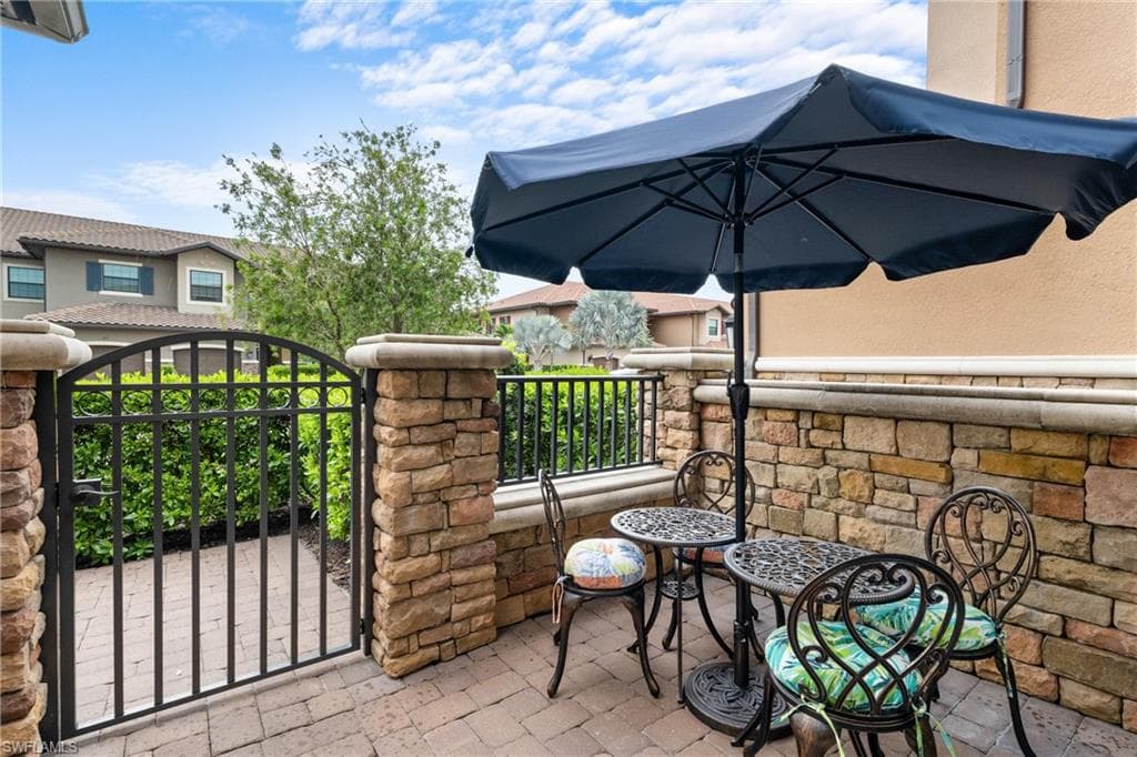 9642 Montelanico Loop 104, Naples, FL 34119-24