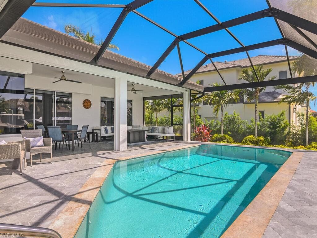 609 Crescent St, Marco Island, FL 34145-40