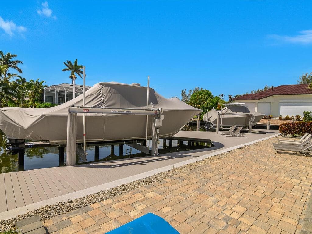 609 Crescent St, Marco Island, FL 34145-46