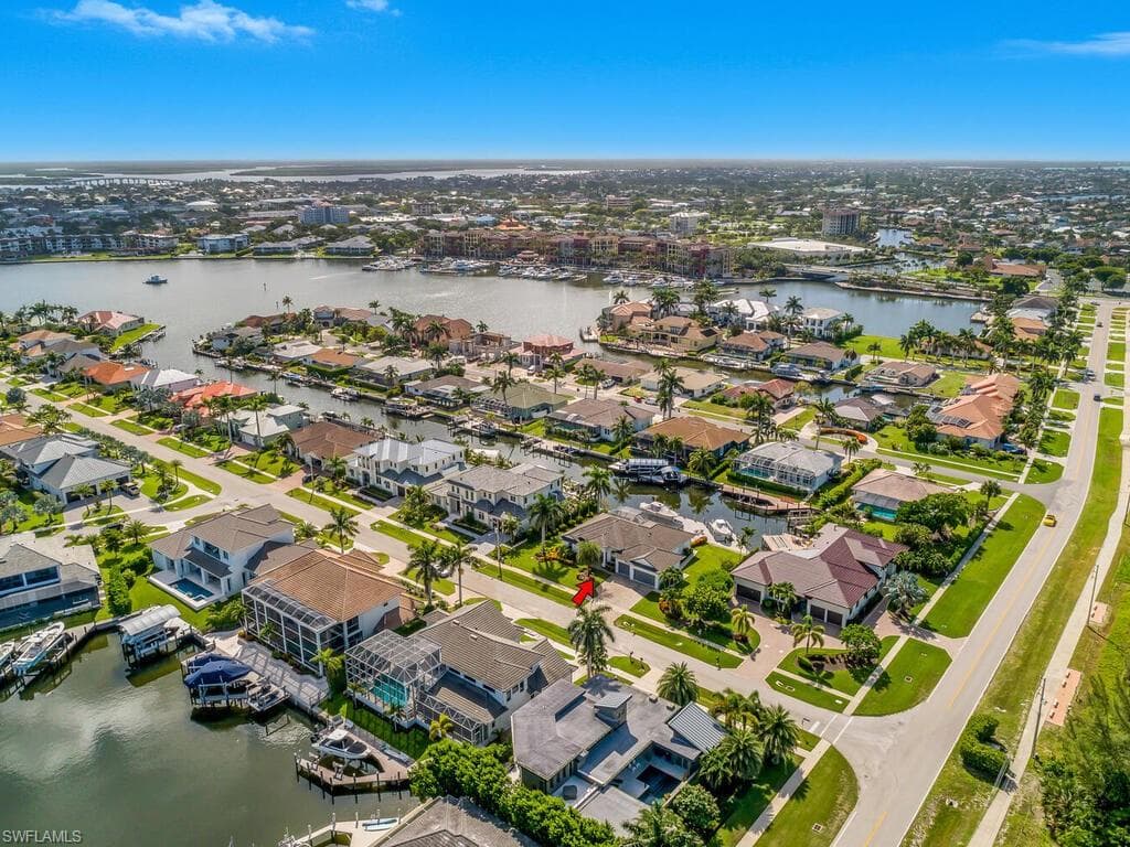 609 Crescent St, Marco Island, FL 34145-5