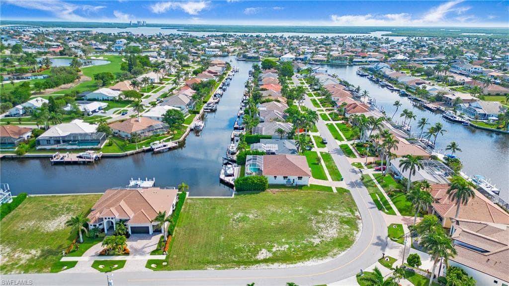 1540 Buccaneer Ct, Marco Island, FL 34145-9