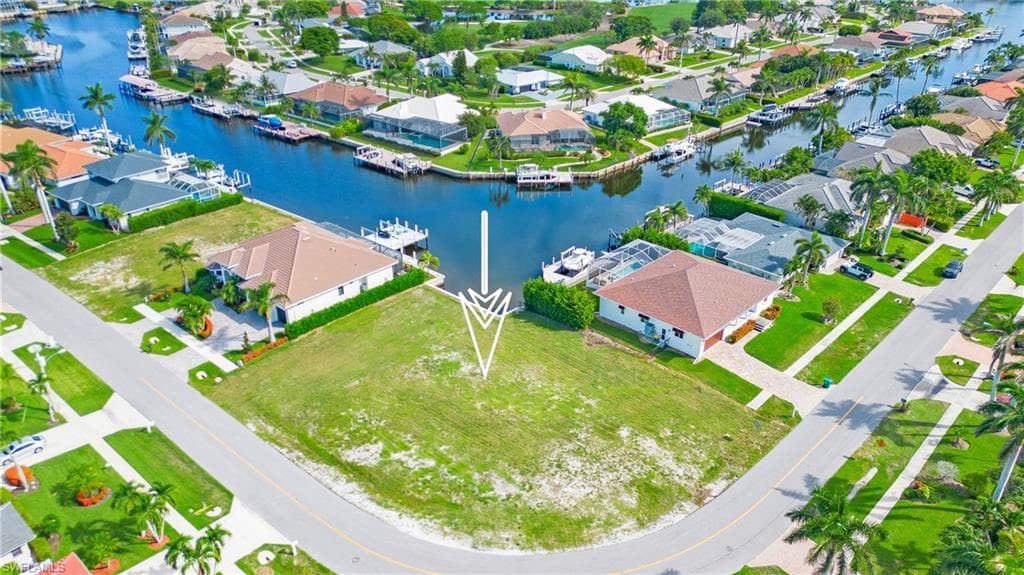 1540 Buccaneer Ct, Marco Island, FL 34145-15
