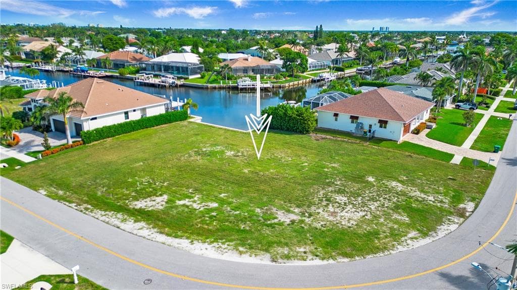 1540 Buccaneer Ct, Marco Island, FL 34145-21