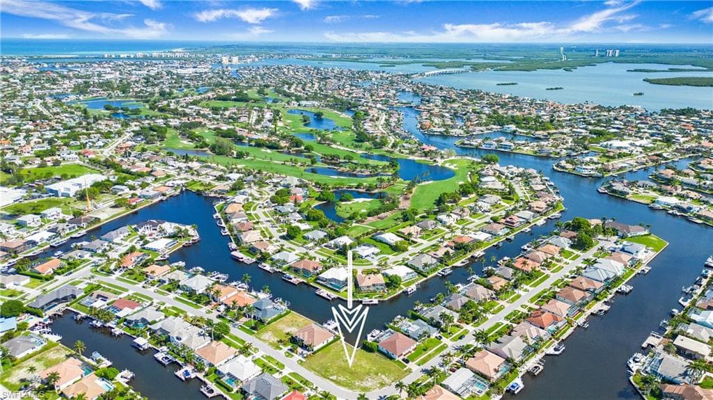 1540 Buccaneer Ct, Marco Island, FL 34145-25