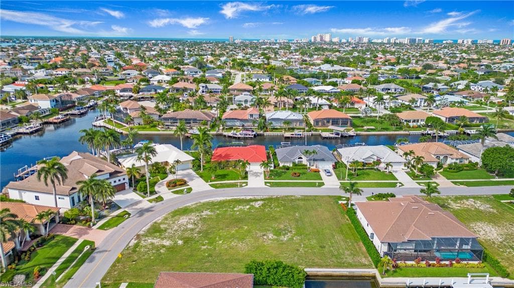 1540 Buccaneer Ct, Marco Island, FL 34145-3