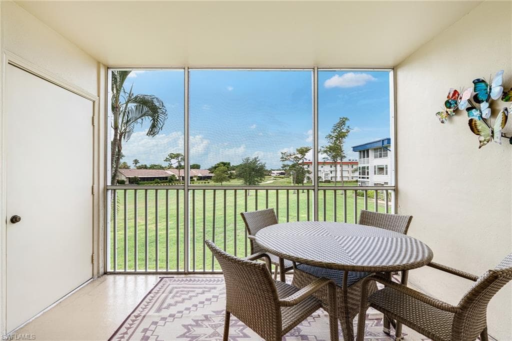 1724 Pine Valley Dr 213, Fort Myers, FL 33907-20
