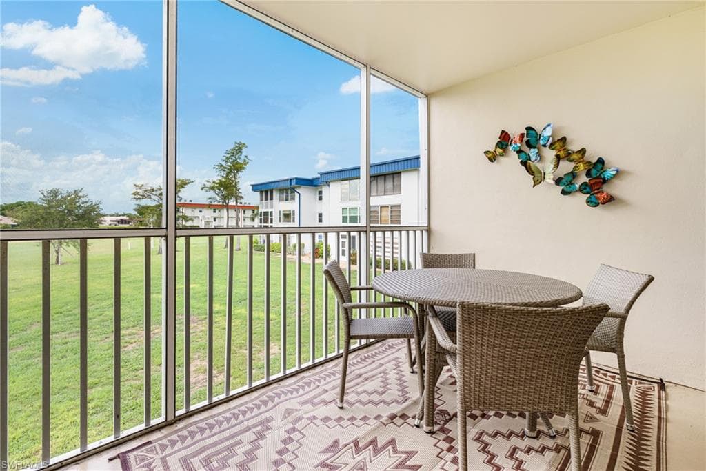 1724 Pine Valley Dr 213, Fort Myers, FL 33907-21
