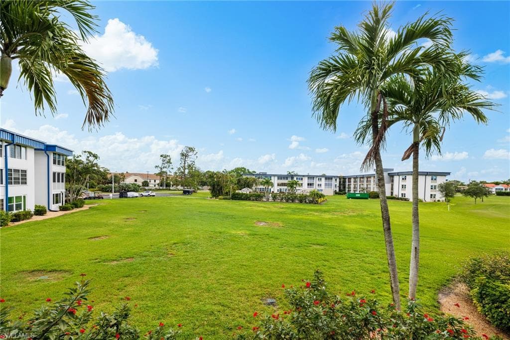 1724 Pine Valley Dr 213, Fort Myers, FL 33907-24