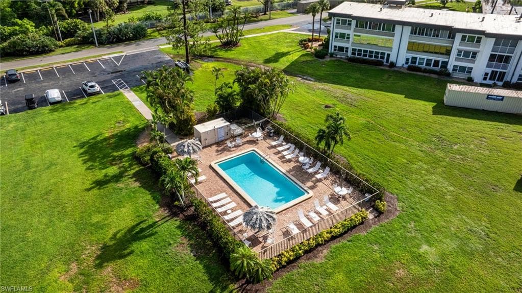 1724 Pine Valley Dr 213, Fort Myers, FL 33907-25