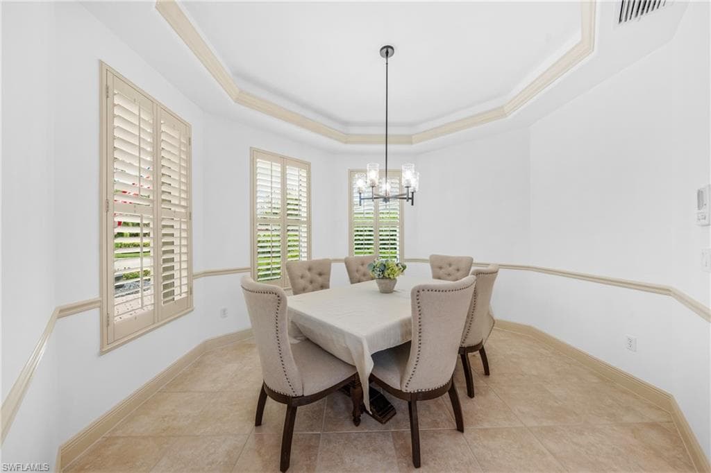 4009 Treadwater Ct, Naples, FL 34109-13