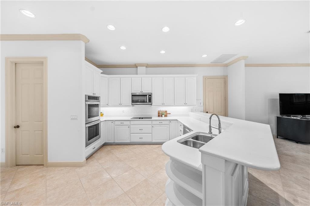 4009 Treadwater Ct, Naples, FL 34109-15