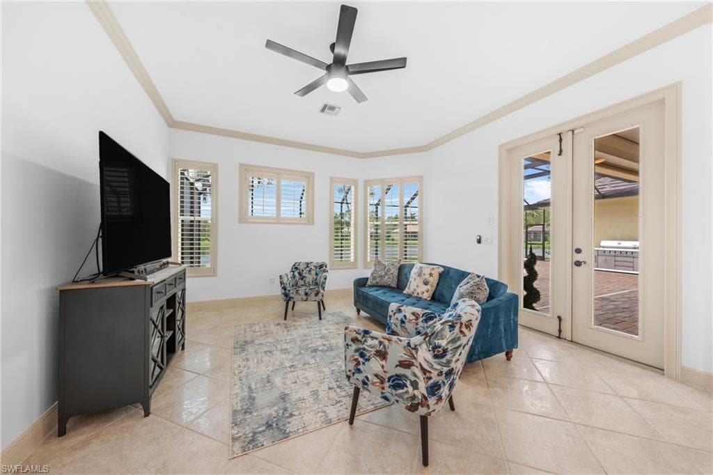 4009 Treadwater Ct, Naples, FL 34109-20