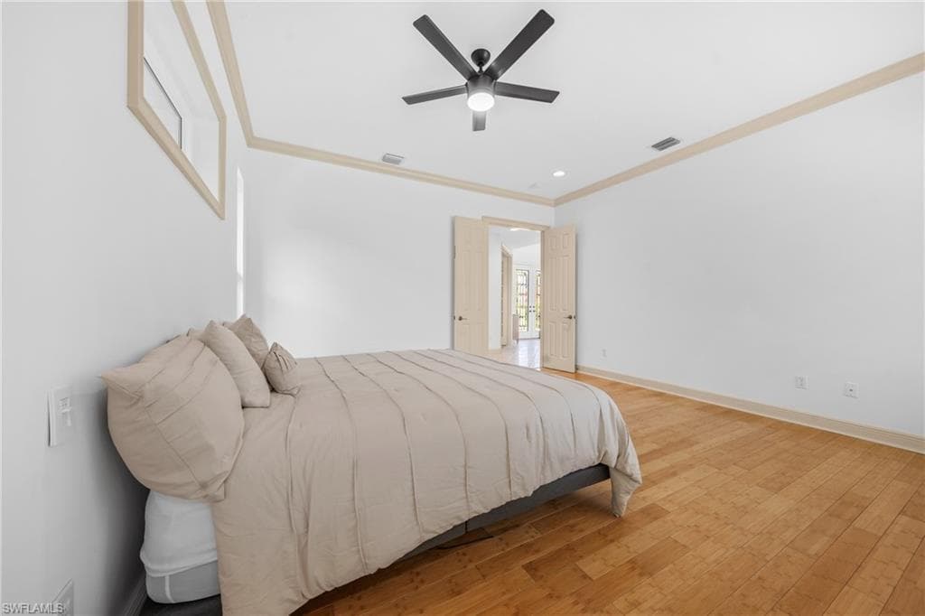 4009 Treadwater Ct, Naples, FL 34109-23