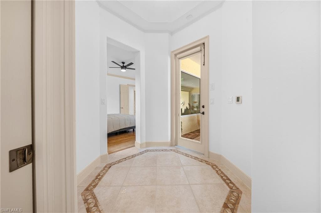 4009 Treadwater Ct, Naples, FL 34109-24