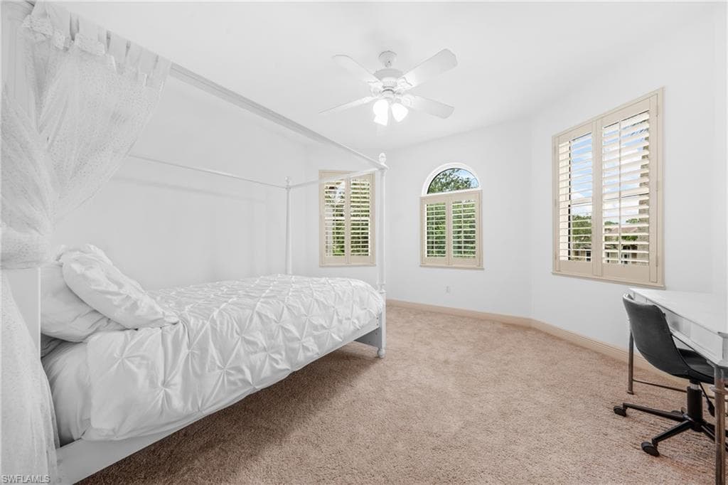 4009 Treadwater Ct, Naples, FL 34109-33