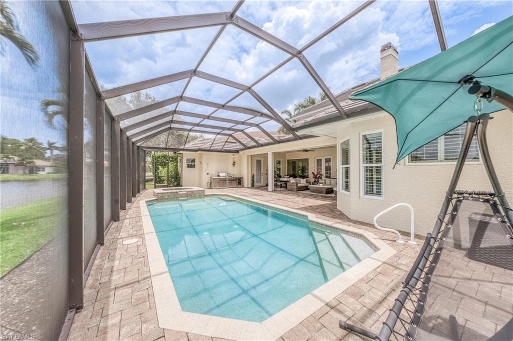 4009 Treadwater Ct, Naples, FL 34109-38