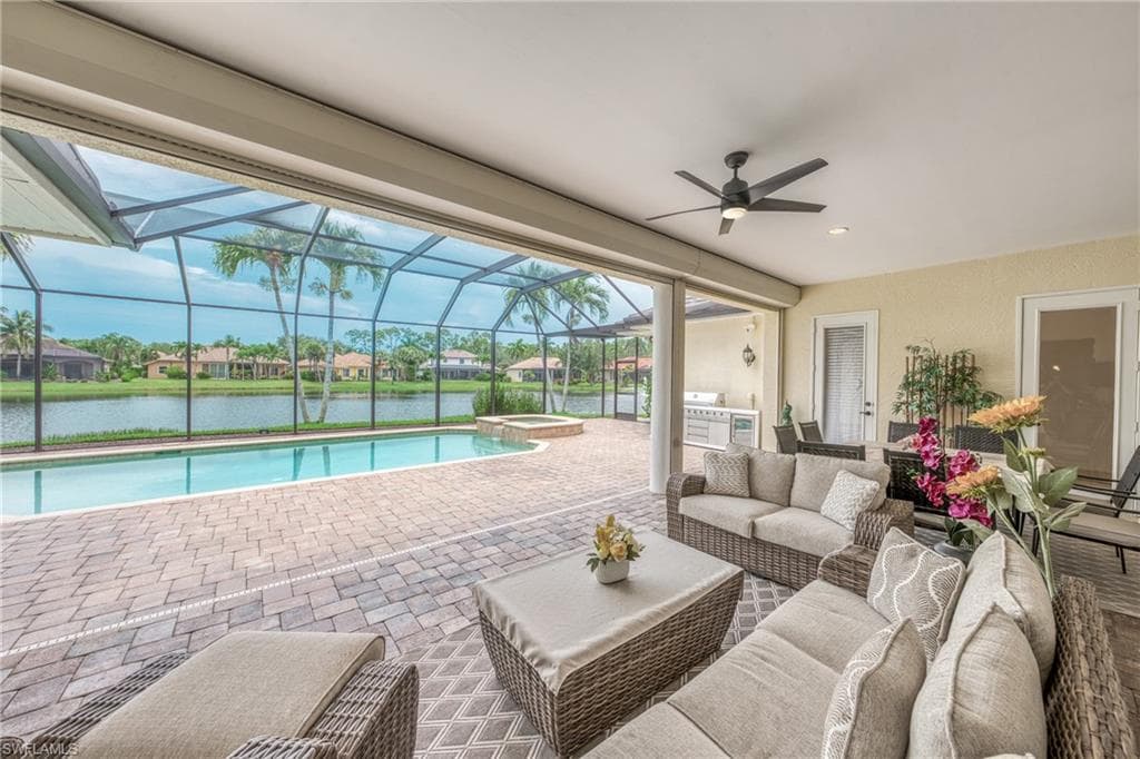 4009 Treadwater Ct, Naples, FL 34109-39