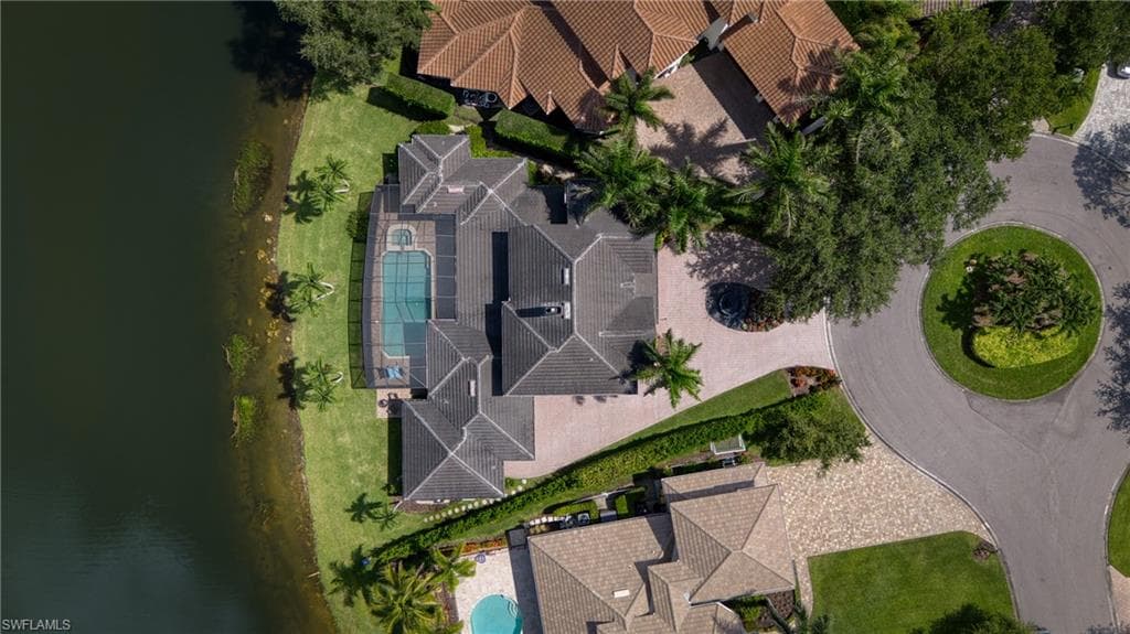 4009 Treadwater Ct, Naples, FL 34109-6