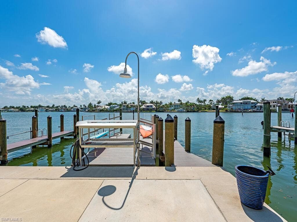 2500 Gulf Shore Blvd N S9, Naples, FL 34103-14