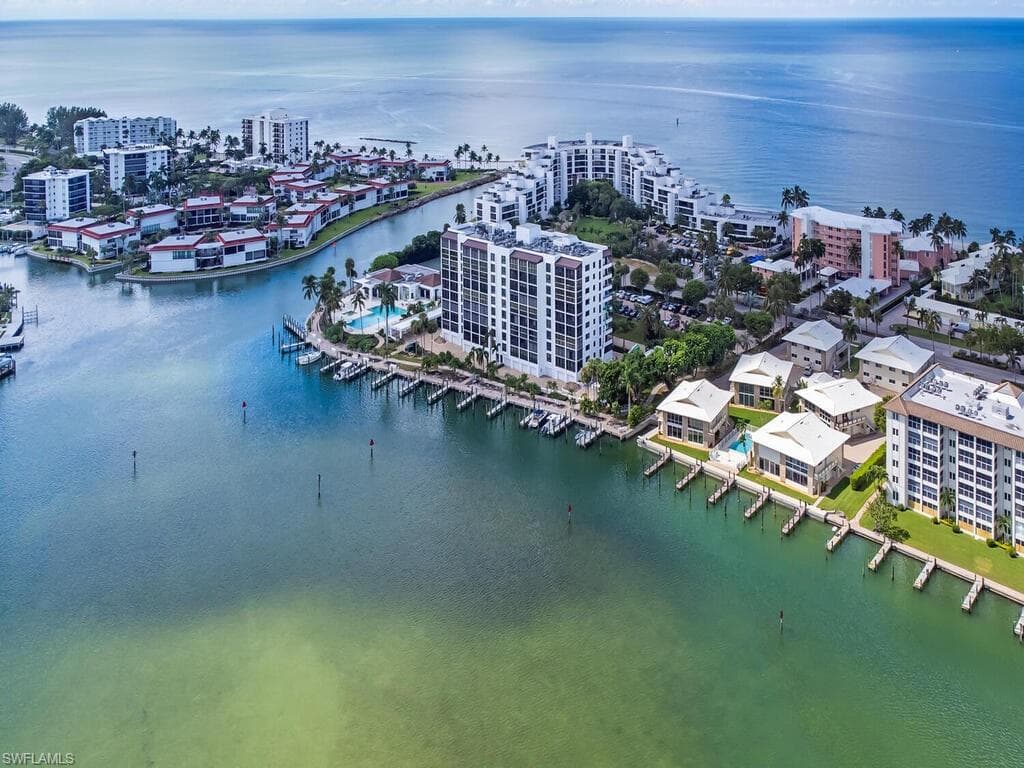 2500 Gulf Shore Blvd N S9, Naples, FL 34103-17