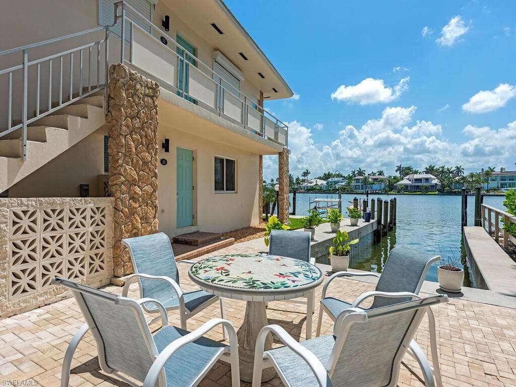 2500 Gulf Shore Blvd N S9, Naples, FL 34103-1