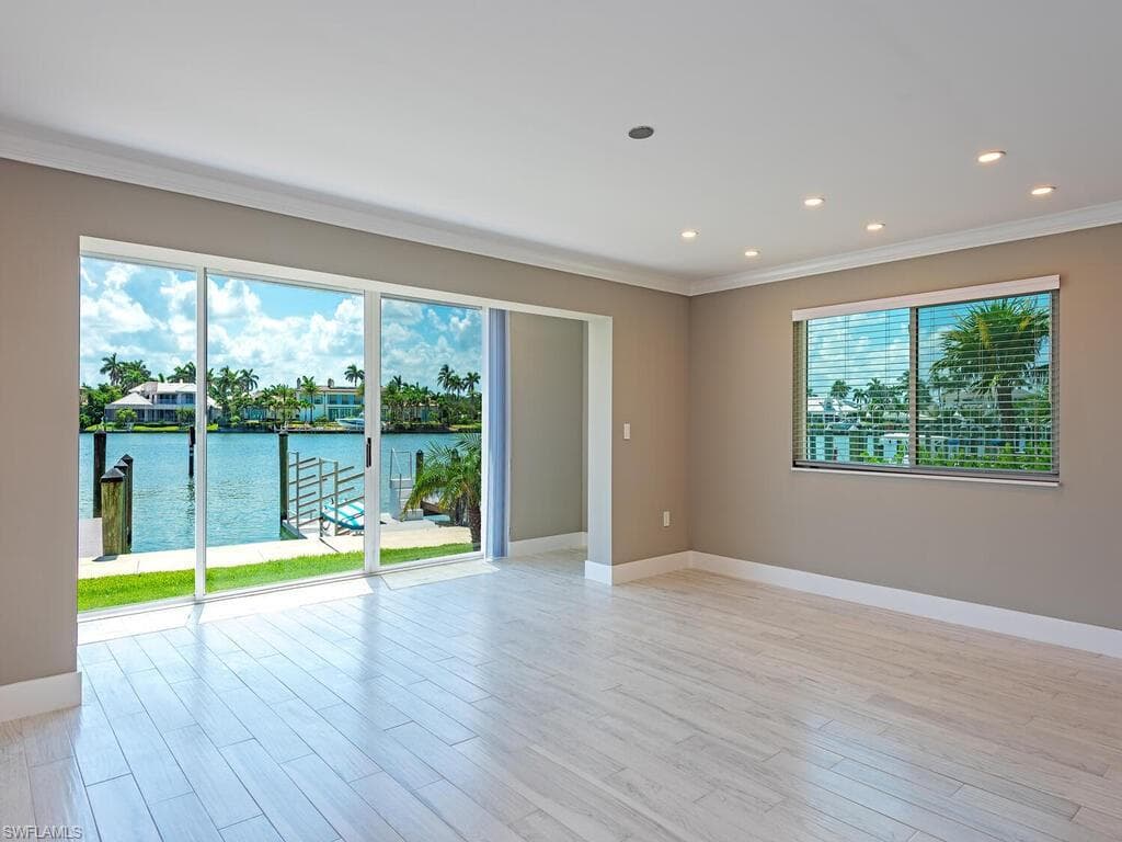 2500 Gulf Shore Blvd N S9, Naples, FL 34103-4