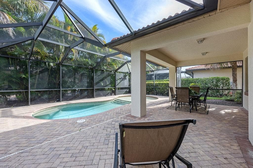 1248 Manado Dr, Naples, FL 34113-20