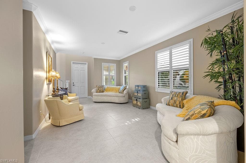 1248 Manado Dr, Naples, FL 34113-3