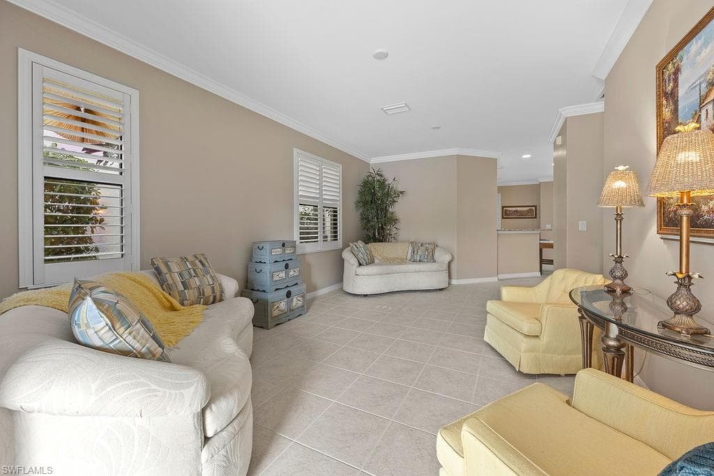 1248 Manado Dr, Naples, FL 34113-4