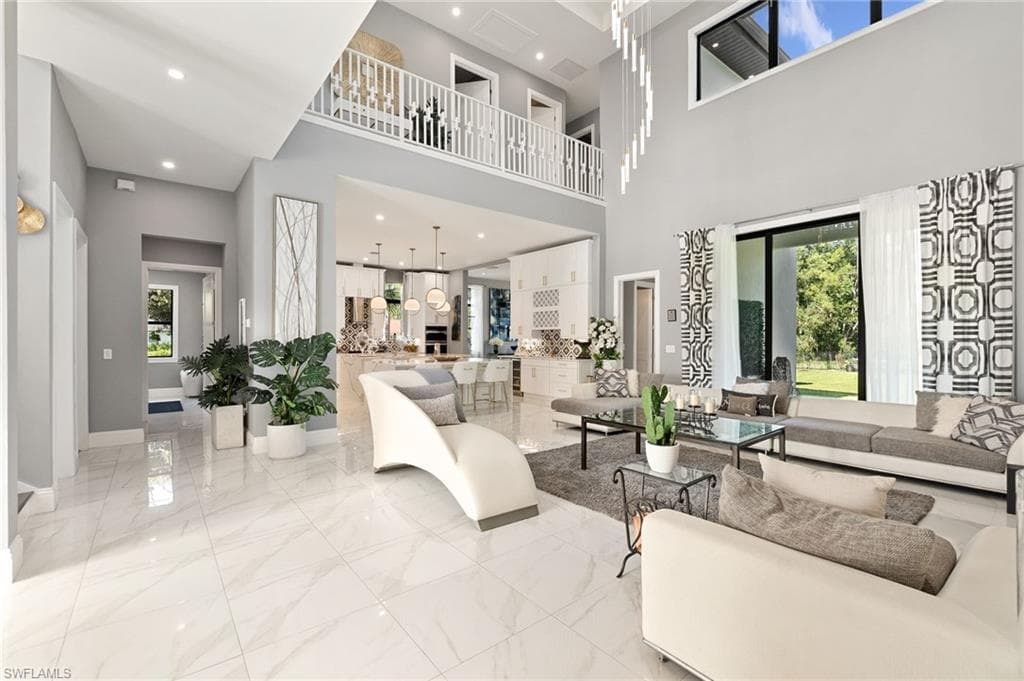 2227 21st St SW, Naples, FL 34117-10