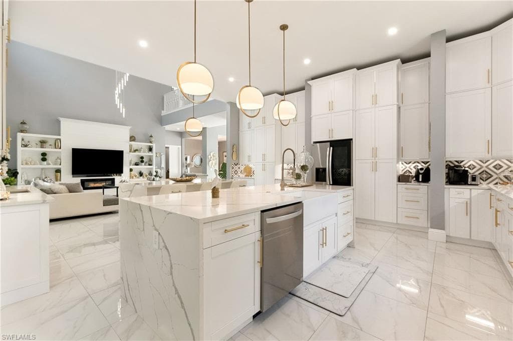 2227 21st St SW, Naples, FL 34117-16