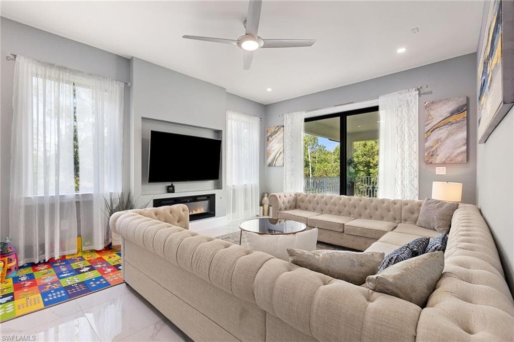 2227 21st St SW, Naples, FL 34117-38