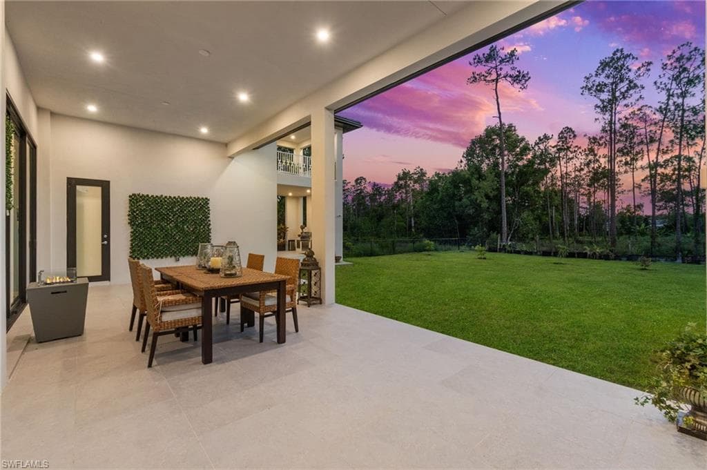 2227 21st St SW, Naples, FL 34117-45