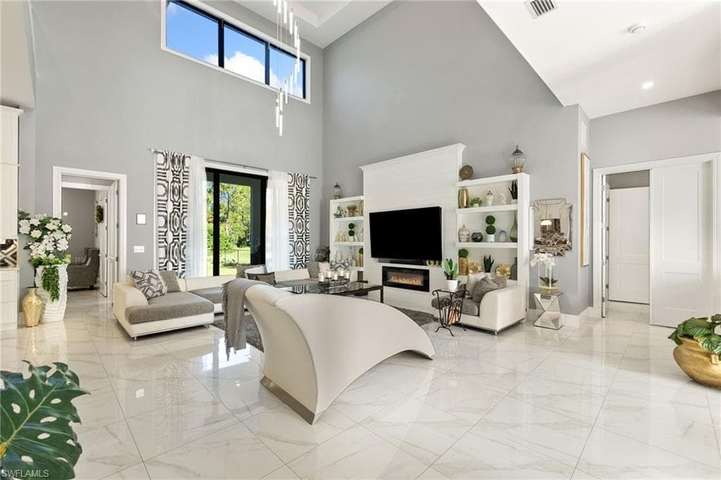 2227 21st St SW, Naples, FL 34117-7