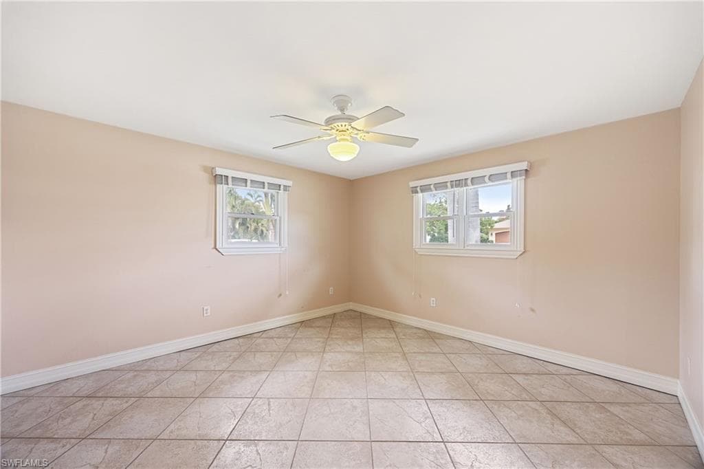 1120 Ridge St, Naples, FL 34103-9