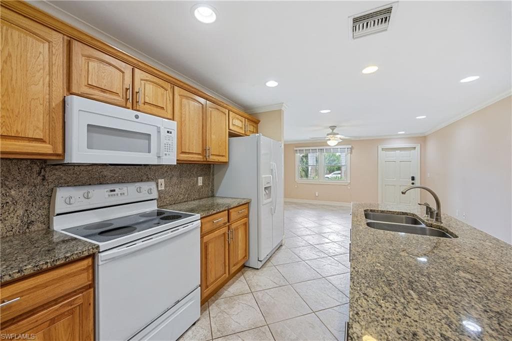 1120 Ridge St, Naples, FL 34103-19