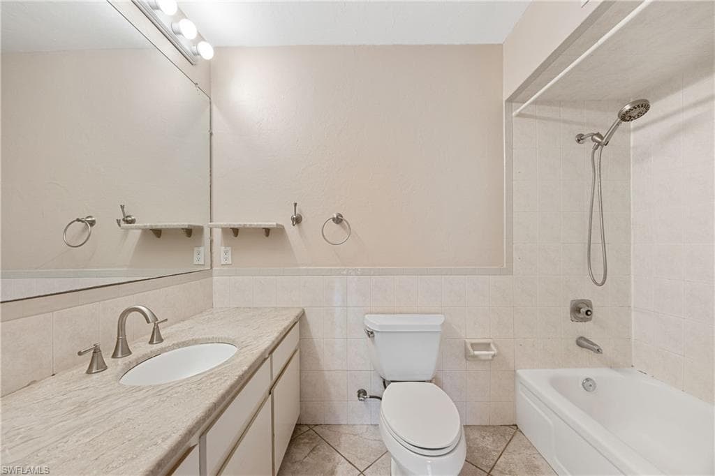 1120 Ridge St, Naples, FL 34103-35
