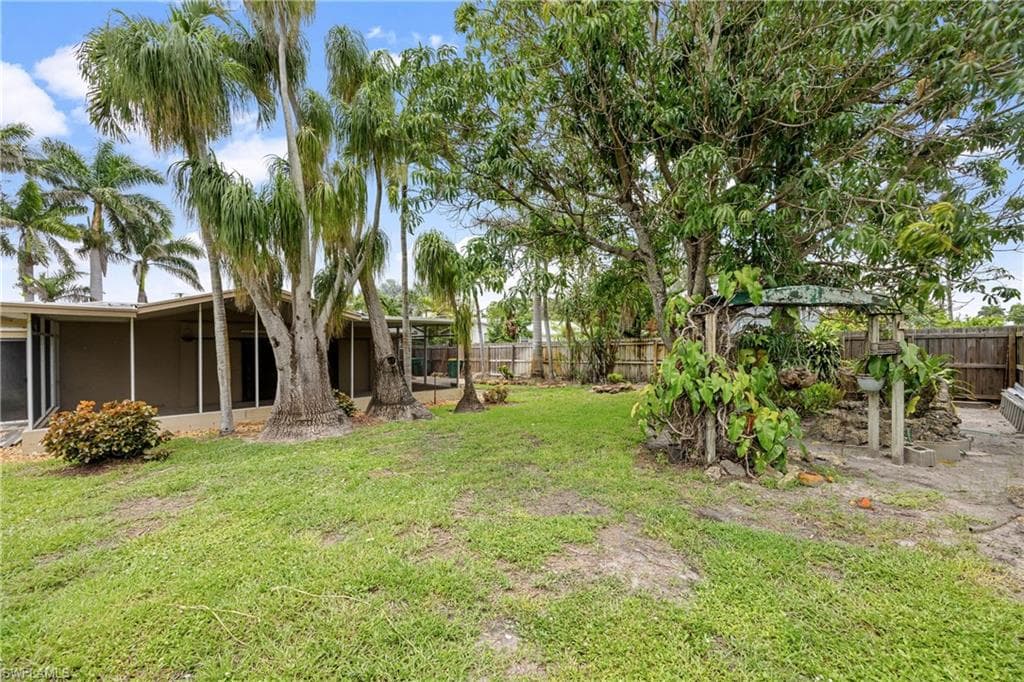 1120 Ridge St, Naples, FL 34103-39