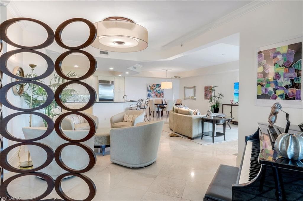 285 Grande Way 503, Naples, FL 34110-18