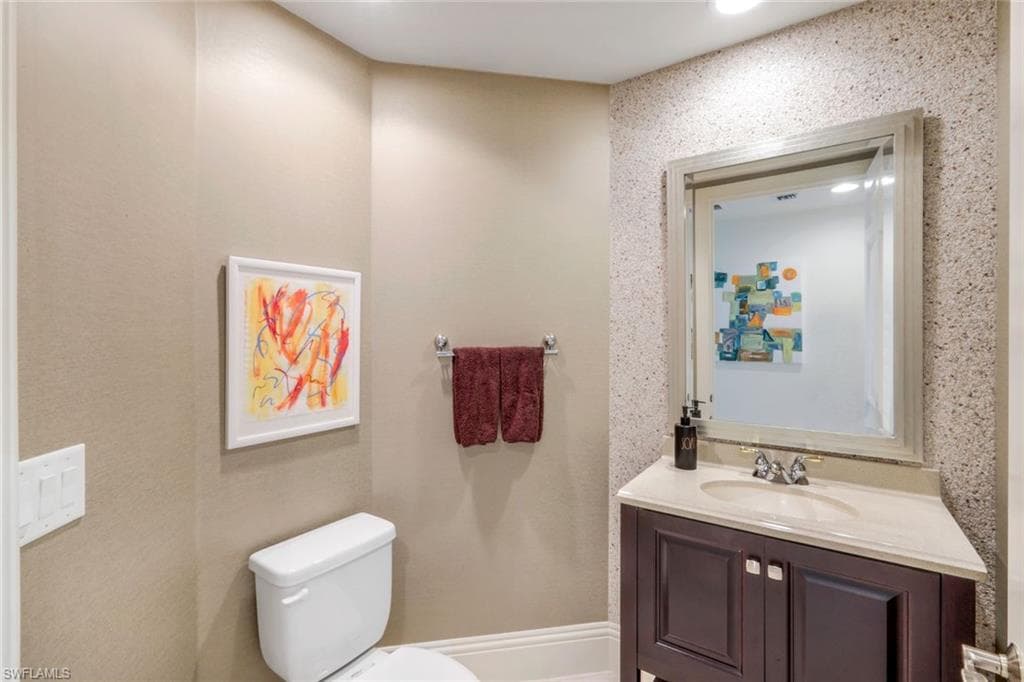 285 Grande Way 503, Naples, FL 34110-30