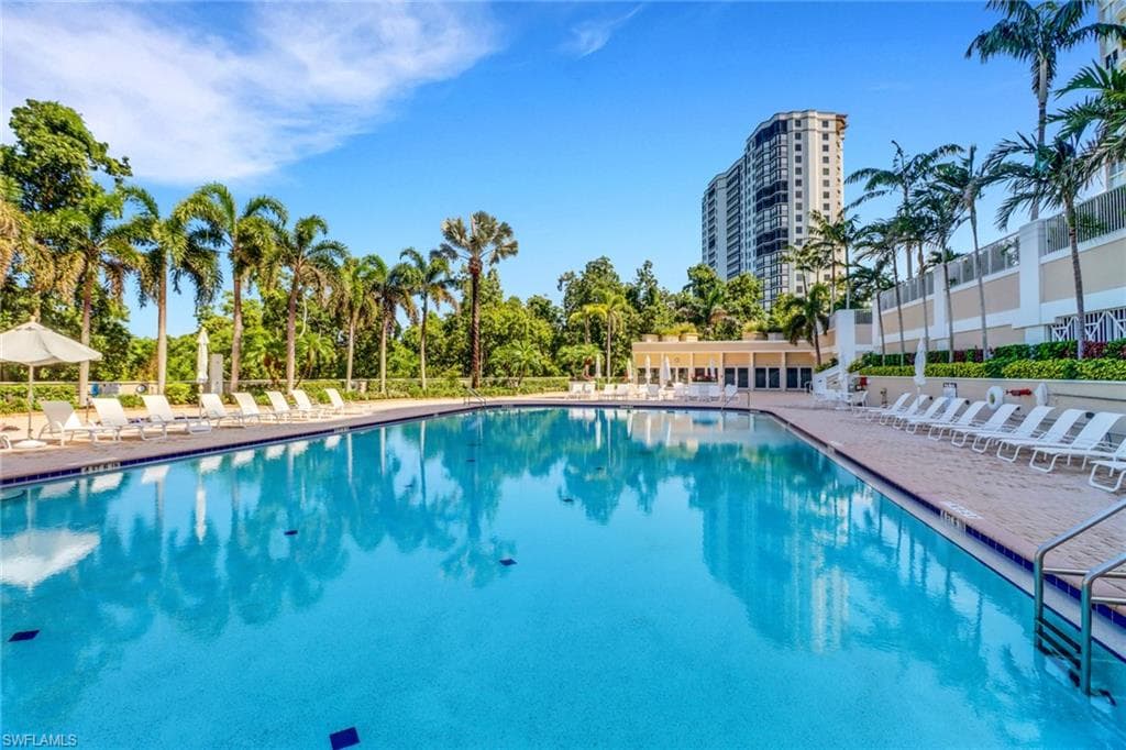 7117 Pelican Bay Blvd 1801, Naples, FL 34108-24