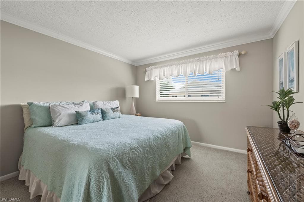 2500 Gulf Shore Blvd N N4, Naples, FL 34103-8