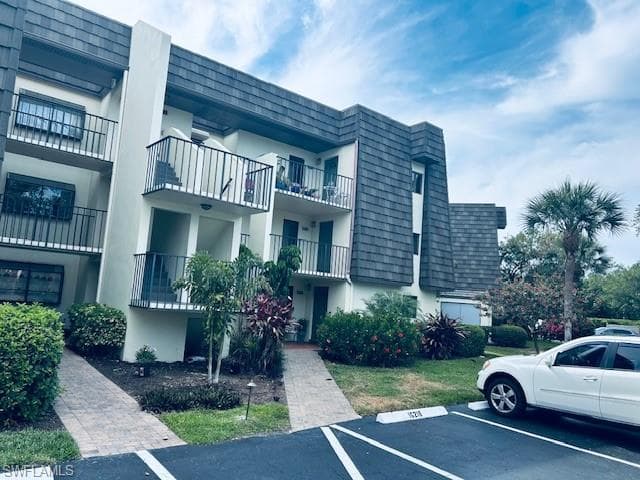 1617 Spoonbill Ln 1617c, Naples, FL 34105-1