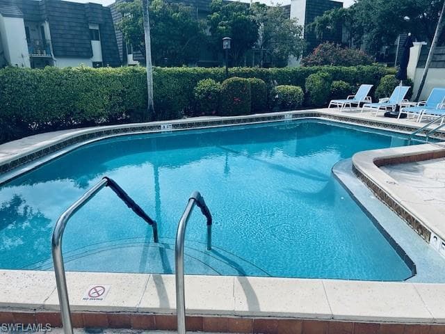1617 Spoonbill Ln 1617c, Naples, FL 34105-3
