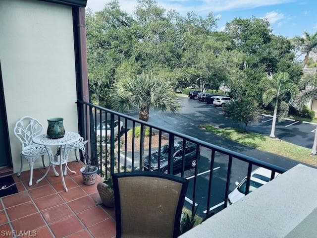 1617 Spoonbill Ln 1617c, Naples, FL 34105-7