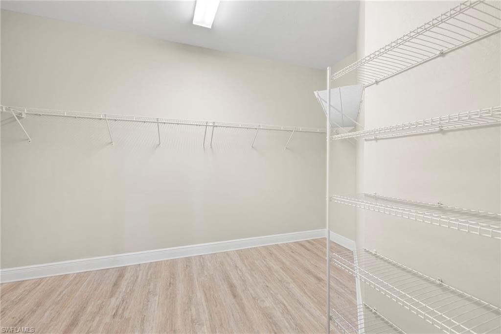 15140 Palmer Lake Cir 201, Naples, FL 34109-12