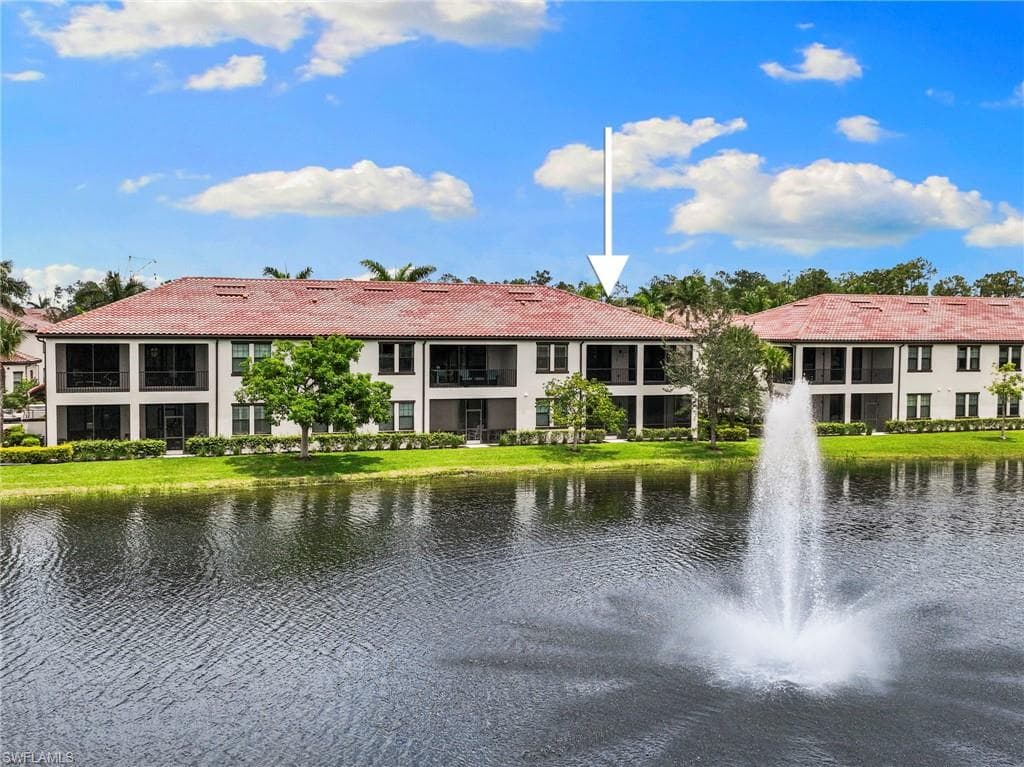 15140 Palmer Lake Cir 201, Naples, FL 34109-35