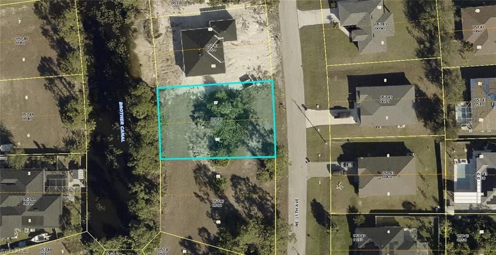 3712 15th Ave, Cape Coral, FL 33909-2